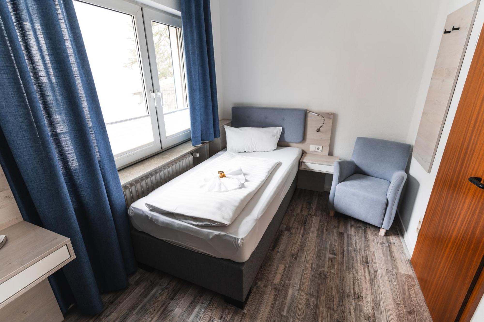 Hotel Apartments Restaurant Cala Luna Marburg Dış mekan fotoğraf