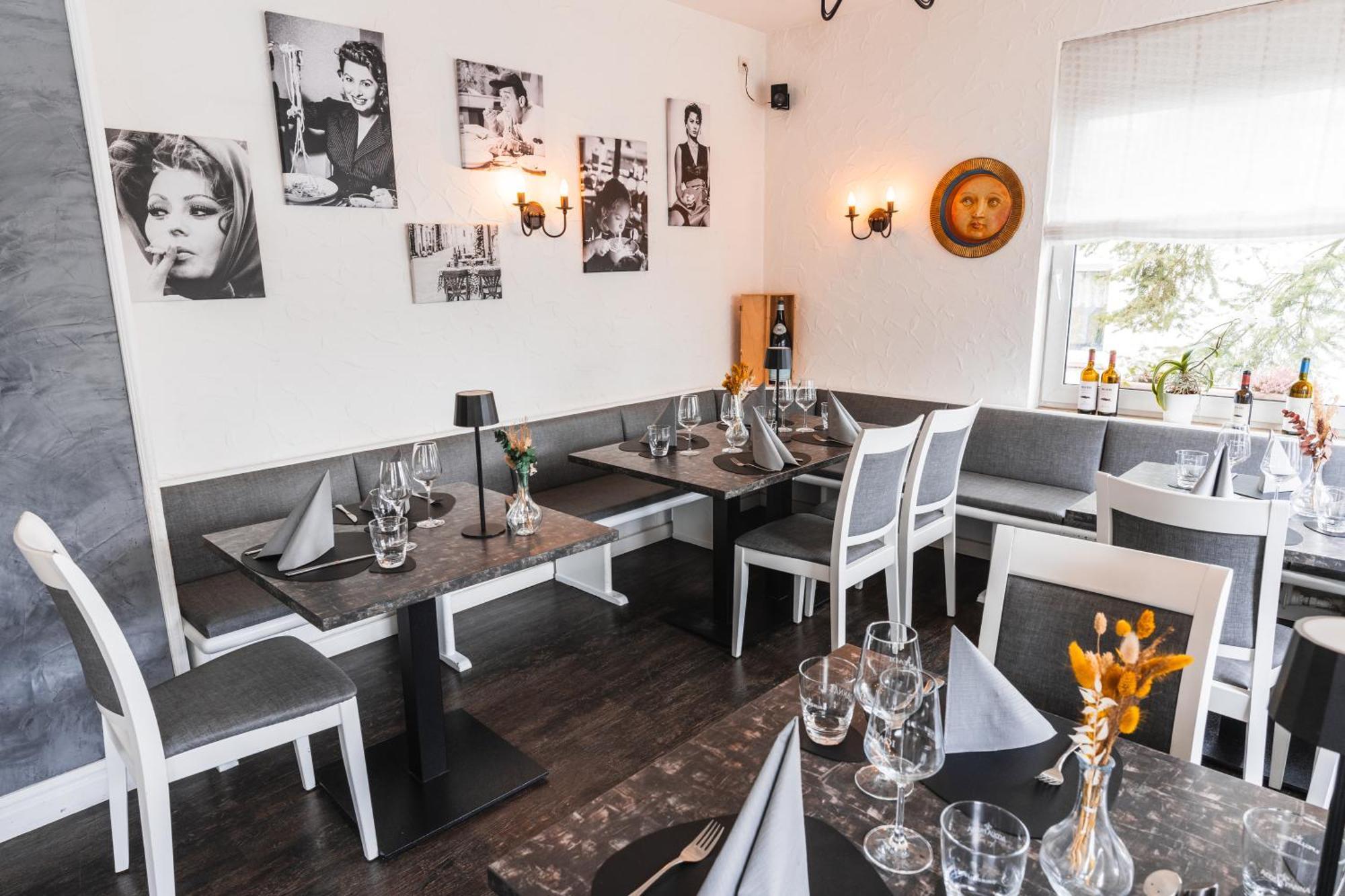 Hotel Apartments Restaurant Cala Luna Marburg Dış mekan fotoğraf